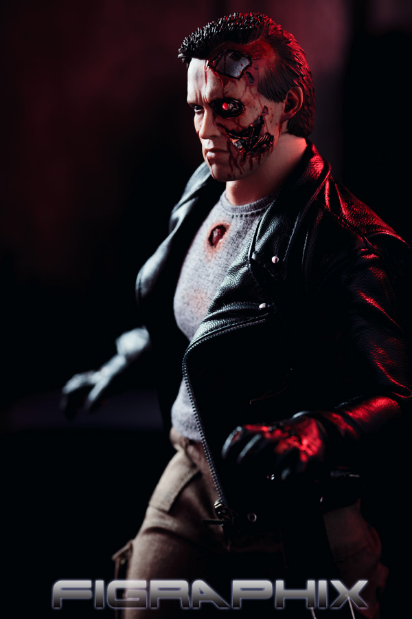 HotToys】 T-800 （バトルダメージ版） / ターミネーター | talkin' in